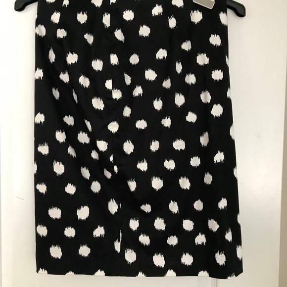 TRISISTO PENCIL SKIRT - Picture 1 of 3